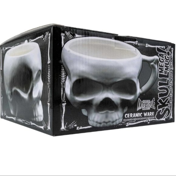 Large Matte White Anatomical Skull Mega Mug for Coffee Soup Cereal 23oz NIB - Picture 6 of 6